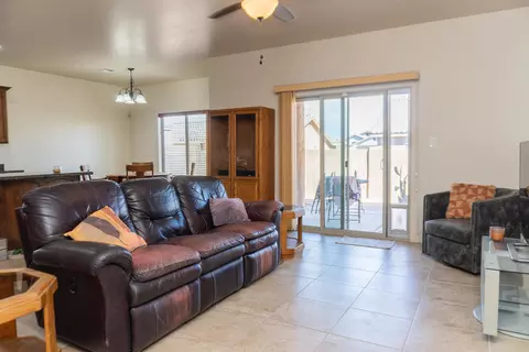Living - 12670 E 49 Dr, Yuma, AZ 85367 photo 2 of 3