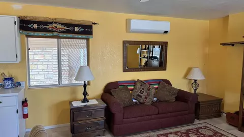 Living - 13619 E 49 Dr, Yuma, AZ 85367 photo 2 of 4