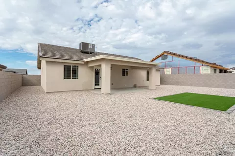 Exterior - 10771 E 45 Pl, Yuma, AZ 85367 photo 5 of 7