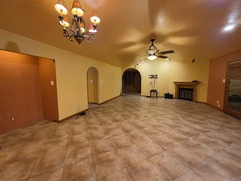 Living - 11438 E Via Canada, Yuma, AZ 85367 photo 2 of 3