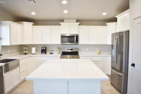 10236 E 33 St, Yuma, AZ 85365 photo 2