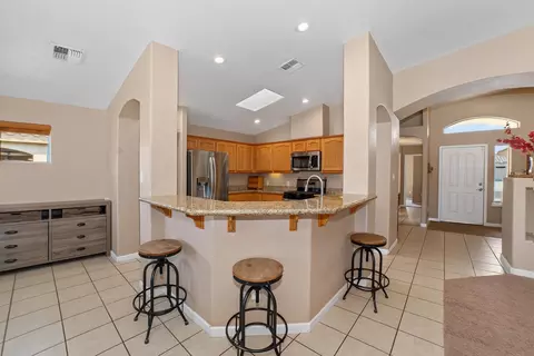 Kitchen - 11626 E 35 St, Yuma, AZ 85367 photo 3 of 5