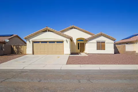 Exterior - 11626 E 35 St, Yuma, AZ 85367 photo 5 of 7