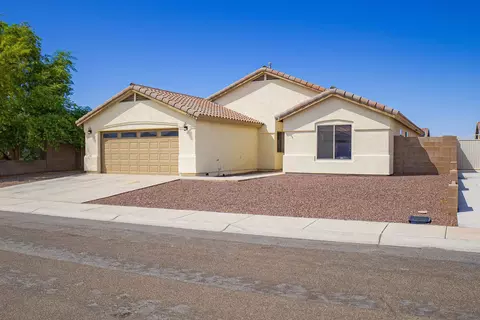 Exterior - 11626 E 35 St, Yuma, AZ 85367 photo 6 of 7