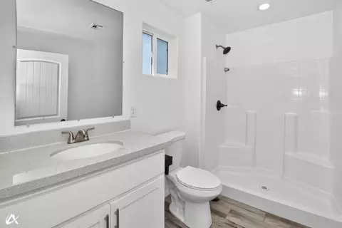 Bath - 2231 E 14 St, Yuma, AZ 85365 photo 1 of 1