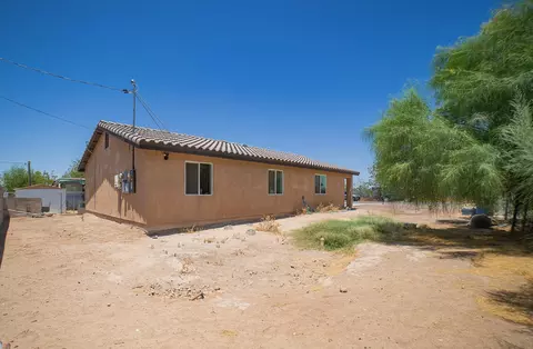Exterior - 2231 E 14 St, Yuma, AZ 85365 photo 3 of 4