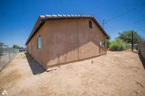 Exterior - 2231 E 14 St, Yuma, AZ 85365 photo 4 of 4