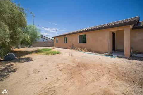 Exterior - 2231 E 14 St, Yuma, AZ 85365 photo 2 of 4