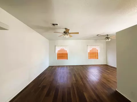 Living - 12550 E 46 Dr, Yuma, AZ 85367 photo 1 of 4