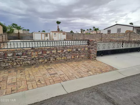 13281 E 54th St, Yuma, AZ 85367 photo 2