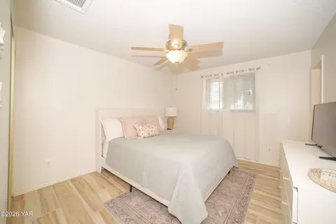 Bedroom - 1070 E 26th Pl, Yuma, AZ 85365 photo 4 of 5
