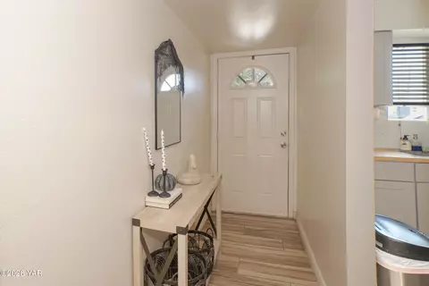 Entry Way - 1070 E 26th Pl, Yuma, AZ 85365 photo 1 of 1