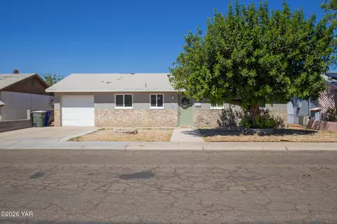 Exterior - 1070 E 26th Pl, Yuma, AZ 85365 photo 7 of 11