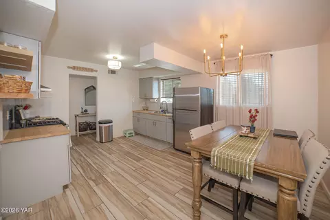 Kitchen - 1070 E 26th Pl, Yuma, AZ 85365 photo 1 of 4