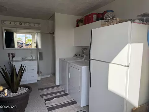 12174 E 36th Way, Yuma, AZ 85367 photo 8