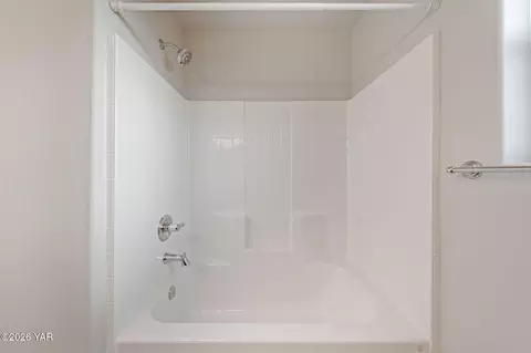 Bath - 10253 E 34th St, Yuma, AZ 85365 photo 1 of 5
