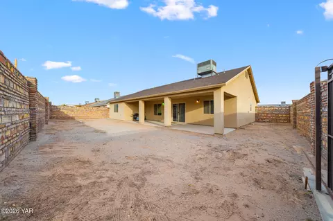 Exterior - 10253 E 34th St, Yuma, AZ 85365 photo 2 of 4