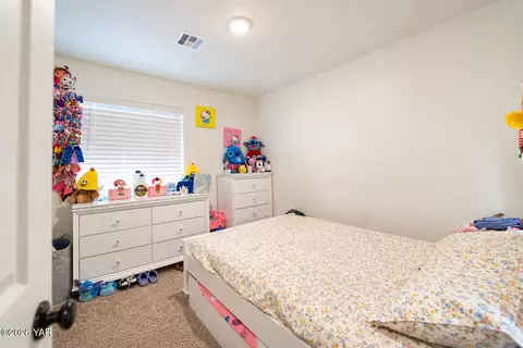 Bedroom - 7966 E 45th Ln, Yuma, AZ 85365 photo 5 of 7