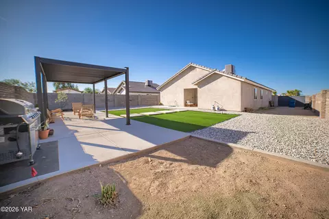 Exterior - 13269 E 38th St, Yuma, AZ 85367 photo 8 of 12
