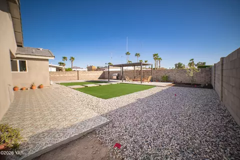 Exterior - 13269 E 38th St, Yuma, AZ 85367 photo 4 of 12