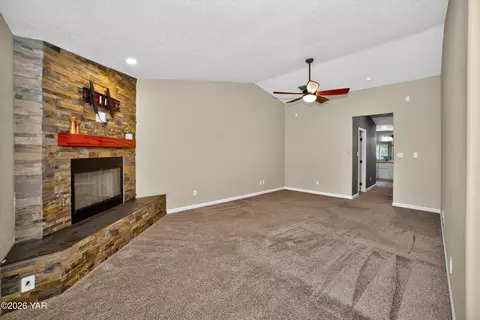 Living - 8317 E Olive Ann Ln, Yuma, AZ 85365 photo 8 of 8