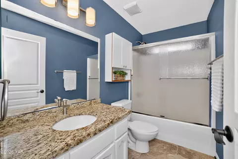 Bath - 8317 E Olive Ann Ln, Yuma, AZ 85365 photo 1 of 5