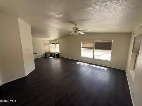 13286 E 54th St, Yuma, AZ 85367 photo 2