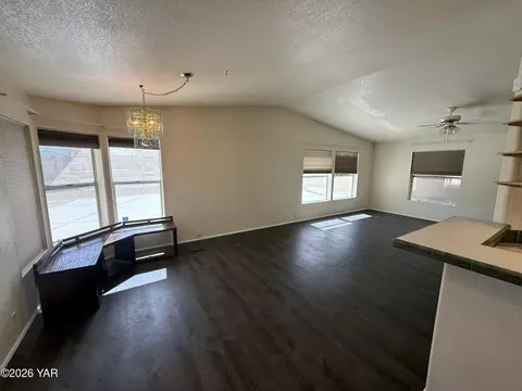 13286 E 54th St, Yuma, AZ 85367 photo 4
