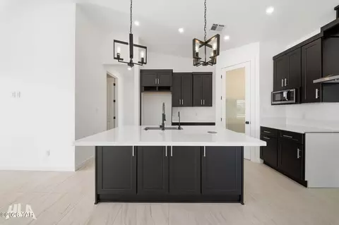 Kitchen - 12564 E Jerome Ave #357, Yuma, AZ 85367 photo 1 of 5