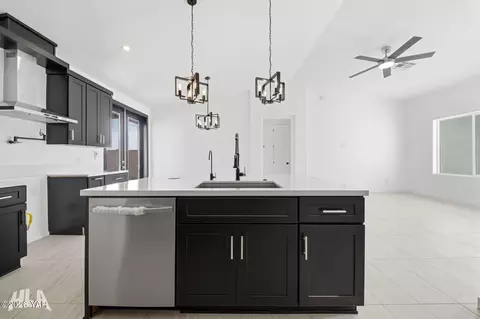 Kitchen - 12564 E Jerome Ave #357, Yuma, AZ 85367 photo 5 of 5