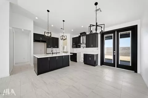 Kitchen - 12564 E Jerome Ave #357, Yuma, AZ 85367 photo 3 of 5