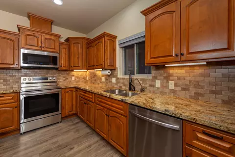 Kitchen - 14842 E 51 St, Yuma, AZ 85367 photo 3 of 6