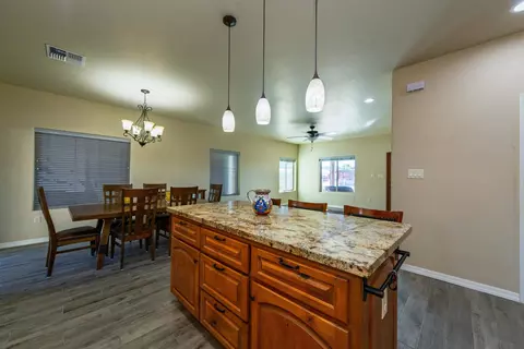 Kitchen - 14842 E 51 St, Yuma, AZ 85367 photo 5 of 6