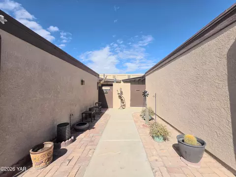 Exterior - 11265 E 35th Pl, Yuma, AZ 85367 photo 3 of 7