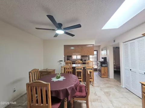Dining - 11265 E 35th Pl, Yuma, AZ 85367 photo 1 of 3