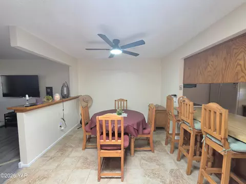 Dining - 11265 E 35th Pl, Yuma, AZ 85367 photo 2 of 3