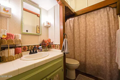 Bath - 1767 E 26th Pl, Yuma, AZ 85365 photo 3 of 3