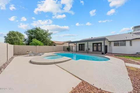 Exterior - 7332 E 24th Ln, Yuma, AZ 85365 photo 4 of 10