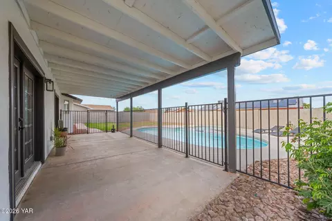 Exterior - 7332 E 24th Ln, Yuma, AZ 85365 photo 6 of 10