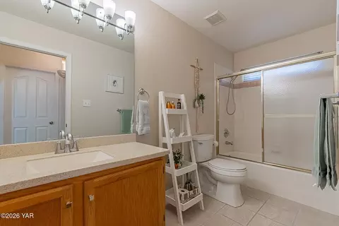 Bath - 13334 E 34th Pl, Yuma, AZ 85367 photo 1 of 2