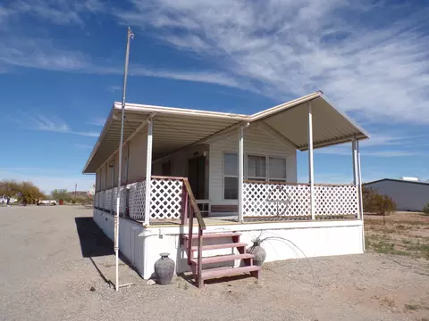42857 Willamette Dr, Bouse, AZ 85325 photo 1
