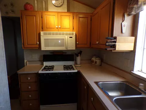 42857 Willamette Dr, Bouse, AZ 85325 photo 12