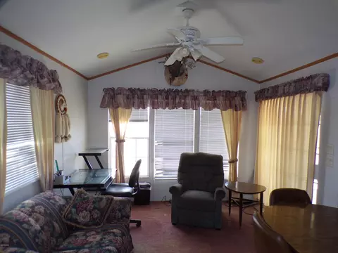 42857 Willamette Dr, Bouse, AZ 85325 photo 7