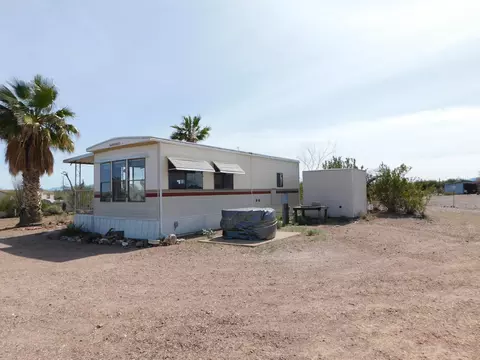 26432 Yellowbird, Bouse, AZ 85325 photo 8