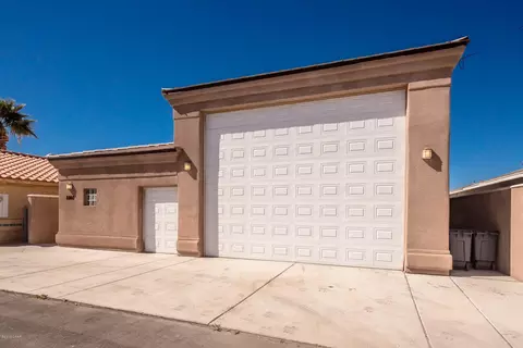 8860 Apache Loop, Parker, AZ 85344 photo 2