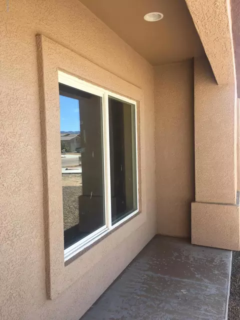 3306 E Cane Dr, Kingman, AZ 86409 photo 5