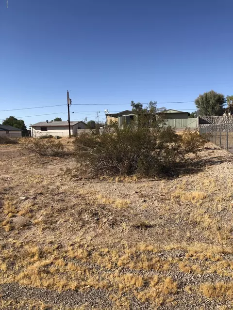 4579 Bayside Dr, Topock, AZ 86436 photo 2