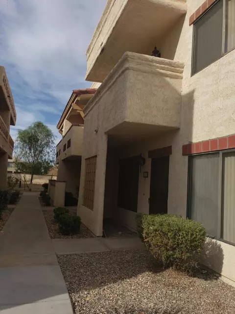 1027 Barcelona Loop, Lake Havasu City, AZ 86403