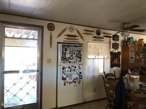 25417 Pendleton Way, Bouse, AZ 85325 photo 7