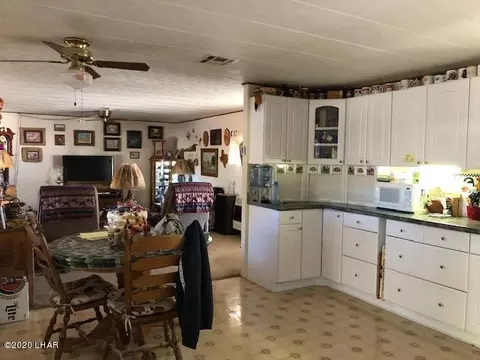 25417 Pendleton Way, Bouse, AZ 85325 photo 9